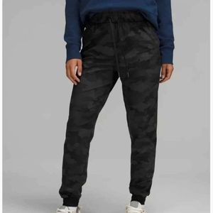 Lululemon Stretch HR Jogger Sz 14